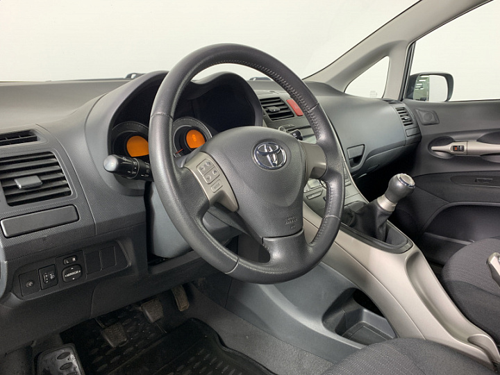 TOYOTA Auris 1.6, 2008 года, Механика, СЕРЫЙ
