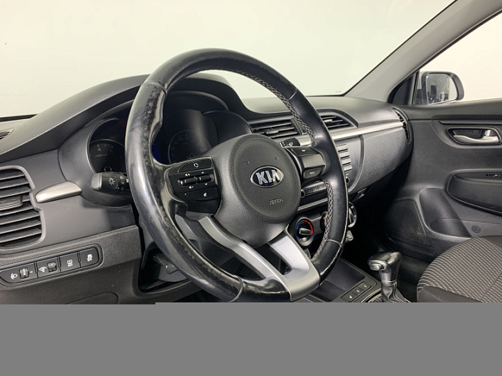 KIA Rio 1.6, 2019 года, Автоматическая, Серебристый