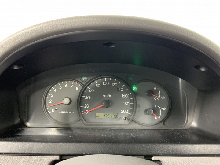 KIA Rio 1.5, 2004 года, Автоматическая, Серебристый