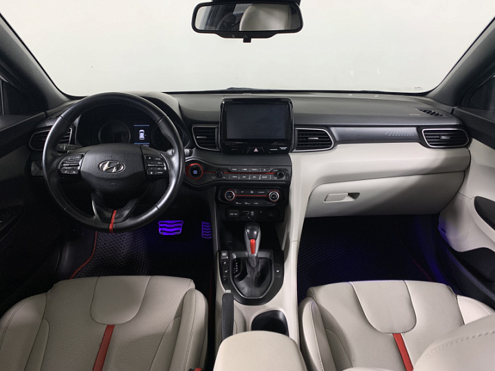 Hyundai Veloster 1.6, 2019 года, Робот, Белый