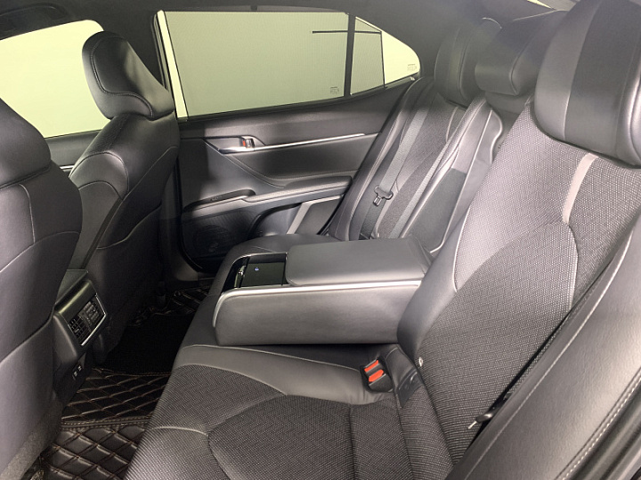 TOYOTA Camry 3.5, 2021 года, Автоматическая, ЧЕРНЫЙ