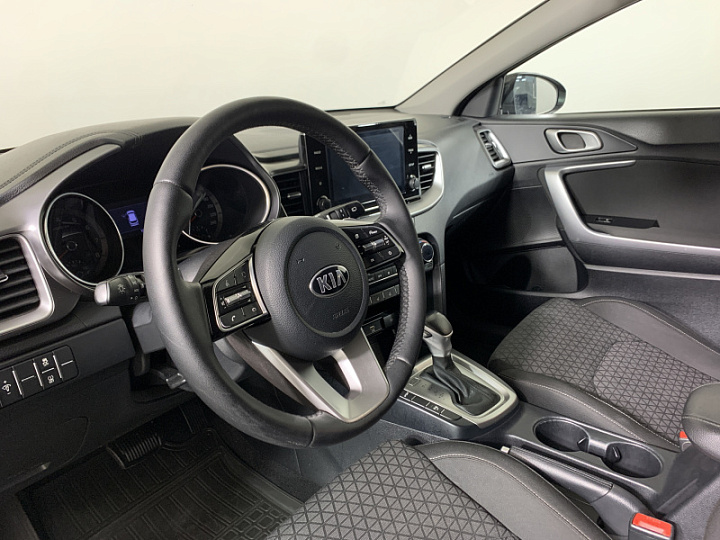 KIA Ceed 1.6, 2020 года, Автоматическая, Черный перламутр