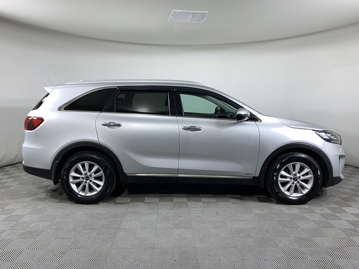 KIA Sorento 2.4, 2019 года, Автоматическая, Серебристый