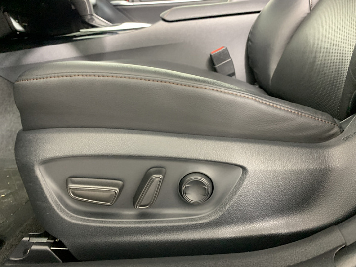 TOYOTA Camry 2.5, 2018 года, Автоматическая, Черный металлик