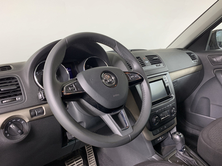 SKODA Yeti 1.8, 2017 года, Робот, КОРИЧНЕВЫЙ