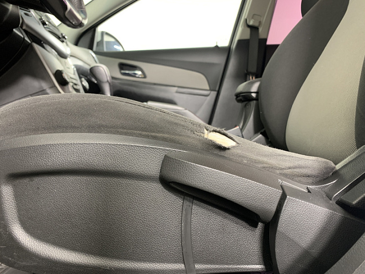 CHEVROLET Cruze 1.8, 2012 года, Автоматическая, БЕЛЫЙ