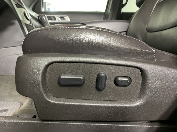 FORD Explorer 3.5, 2015 года, Автоматическая, ЧЕРНЫЙ