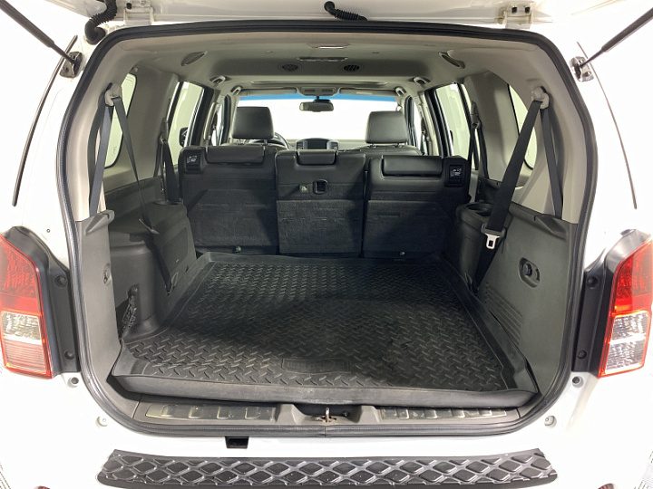 Nissan Pathfinder 2.5, 2011 года, Автоматическая, Не определен