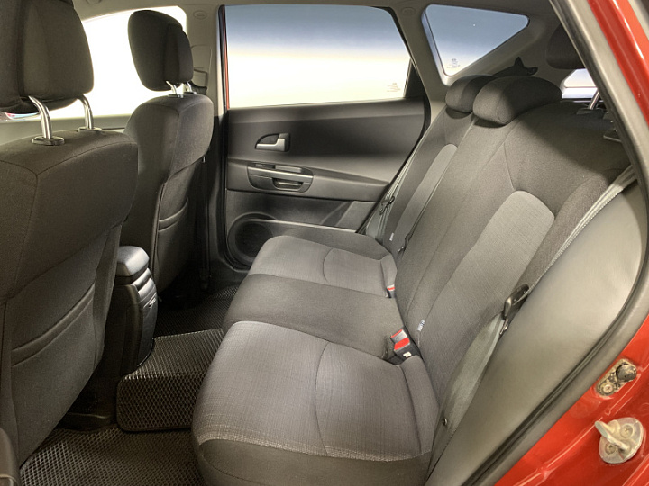 KIA Ceed 1.6, 2011 года, Механика, КРАСНЫЙ