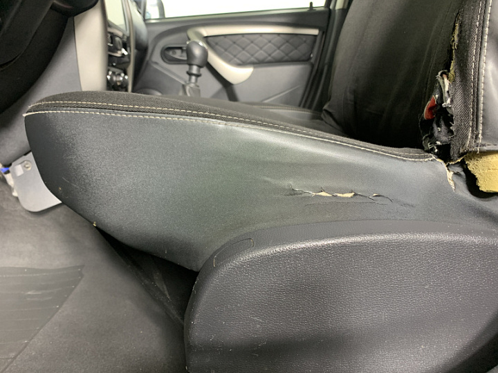 RENAULT Duster 1.6, 2014 года, Механика, Темно-Коричневый