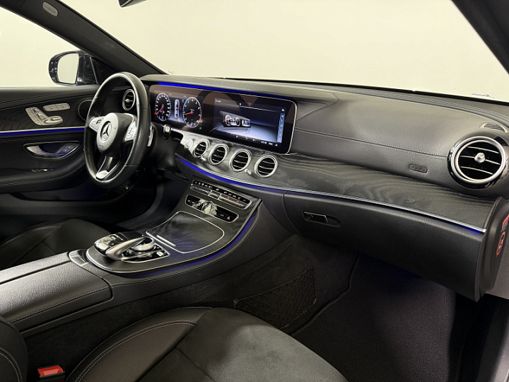 Mercedes-Benz E-Класс 2, 2018 года, Автоматическая, ЧЕРНЫЙ