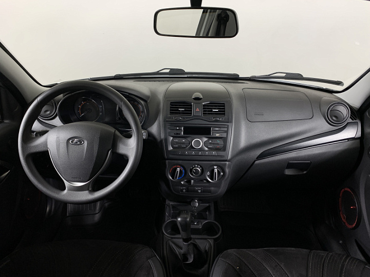 Lada Granta 1.6, 2023 года, Механика, БЕЛЫЙ