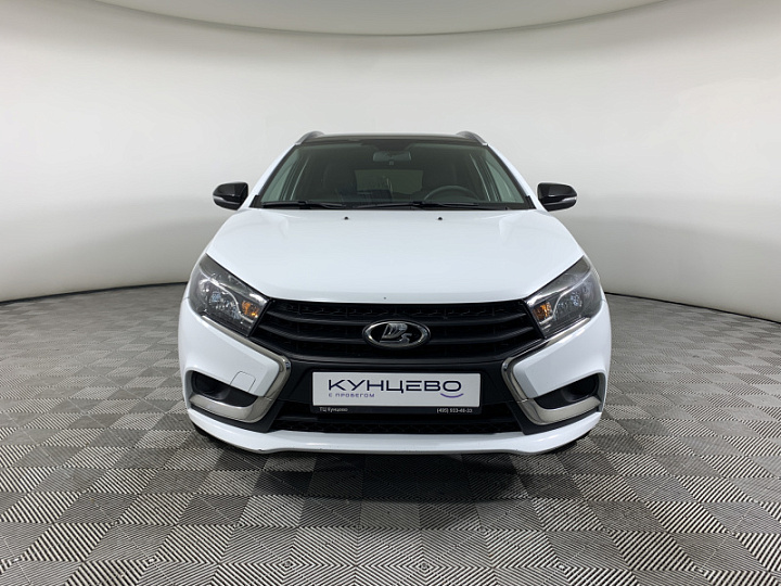 Lada Vesta 1.6, 2021 года, Механика, БЕЛЫЙ