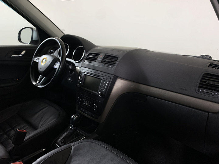 Skoda Yeti 1.8, 2014 года, Робот, Коричневый