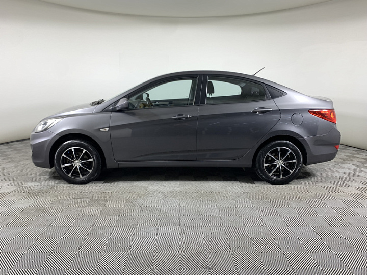 Hyundai Solaris 1.4, 2013 года, Автоматическая, Серый