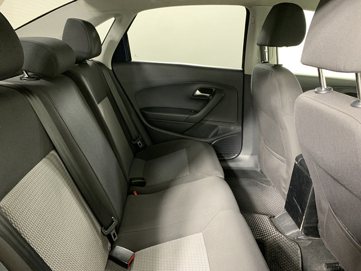 VOLKSWAGEN Polo 1.6, 2014 года, Автоматическая, ТЕМНО-СИНИЙ