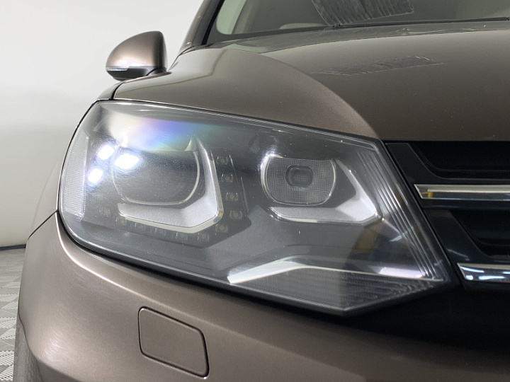 VOLKSWAGEN Touareg 3, 2014 года, Автоматическая, КОРИЧНЕВЫЙ