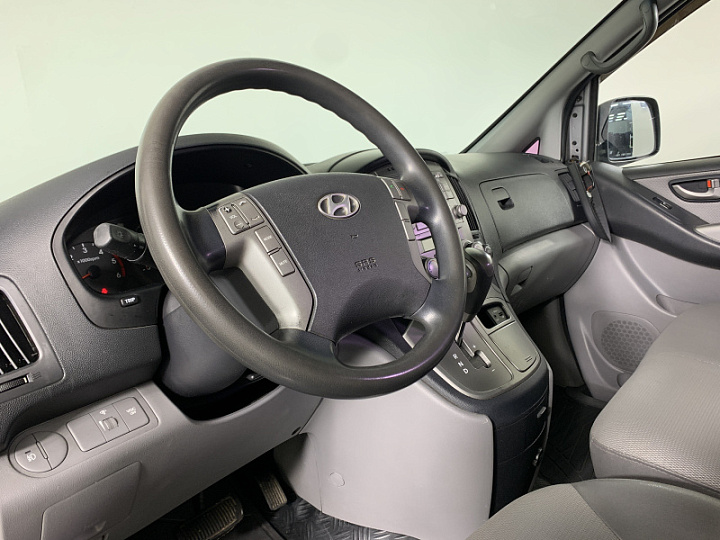 HYUNDAI Grand Starex 2.5, 2012 года, Автоматическая, СЕРЫЙ