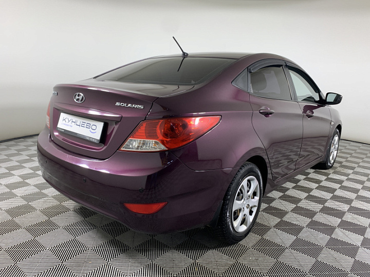 HYUNDAI Solaris 1.6, 2013 года, Механика, ФИОЛЕТОВЫЙ