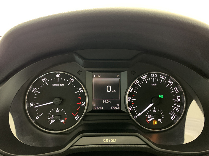SKODA Octavia 1.4, 2014 года, Робот, Серебристый