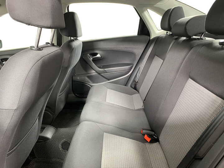 VOLKSWAGEN Polo 1.6, 2013 года, Автоматическая, ЧЕРНЫЙ