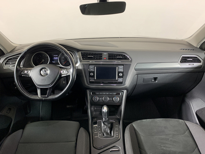 VOLKSWAGEN Tiguan 1.4, 2017 года, Робот, БЕЖЕВЫЙ