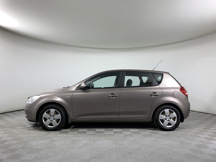 KIA Ceed 1.6, 2009 года, Механика, БЕЖЕВЫЙ
