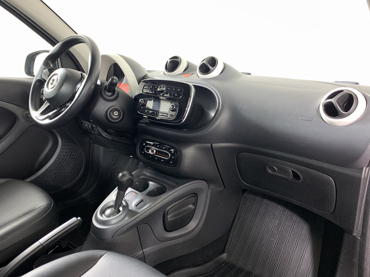 SMART Forfour 1, 2016 года, Робот, ЧЕРНЫЙ
