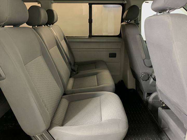 VOLKSWAGEN Caravelle 2, 2011 года, Робот, СЕРЫЙ