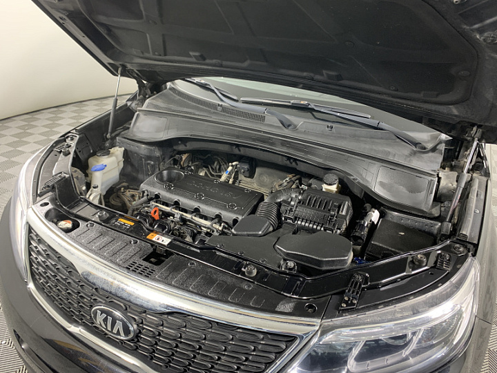 KIA Sorento 2.4, 2017 года, Автоматическая, ЧЕРНЫЙ