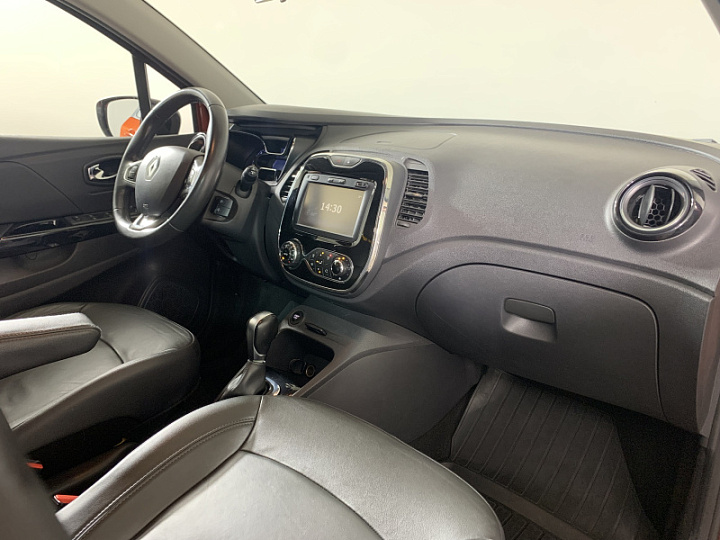 Renault Kaptur 1.6, 2016 года, Вариатор, Оранжевый