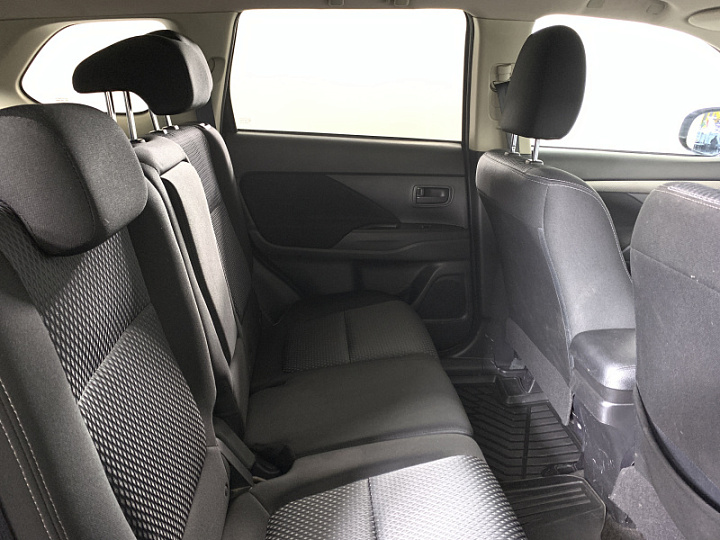 MITSUBISHI Outlander 2, 2018 года, Автоматическая, ЧЕРНЫЙ