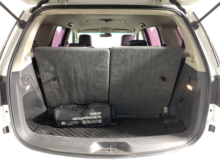 CHEVROLET TrailBlazer 3.6, 2012 года, Автоматическая, БЕЛЫЙ