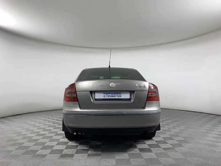 SKODA Octavia 2, 2008 года, Робот, Золотистый