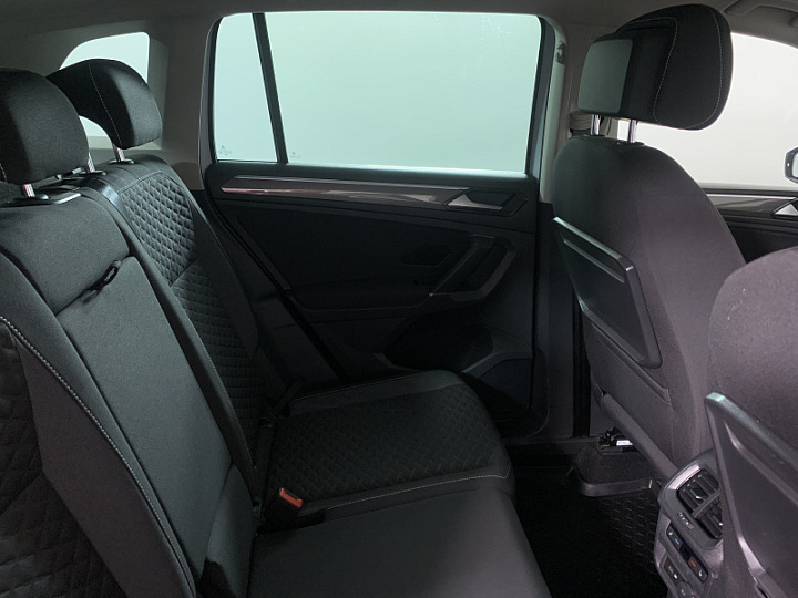 VOLKSWAGEN Tiguan 1.4, 2018 года, Робот, БЕЛЫЙ