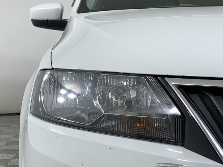 SKODA Rapid 1.4, 2016 года, Робот, БЕЛЫЙ