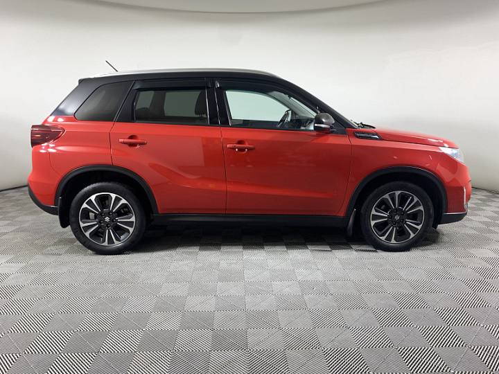 Suzuki Vitara 1.4, 2021 года, Автоматическая, Красный