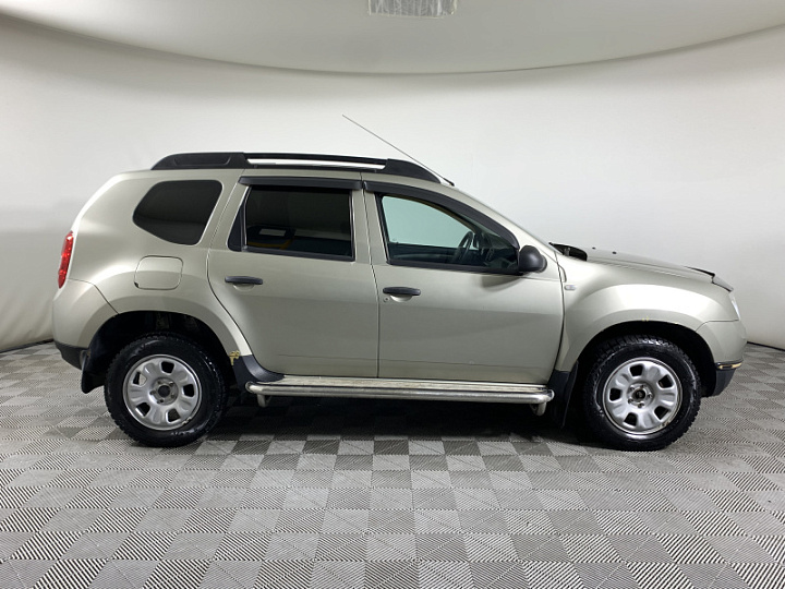 Renault Duster 1.6, 2014 года, Механика, Бежевый