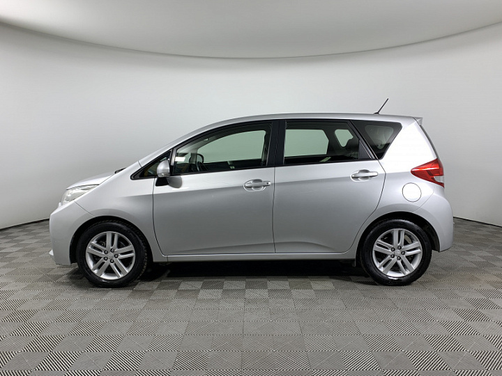 SUBARU Trezia 1.4, 2011 года, Робот, Серебристый