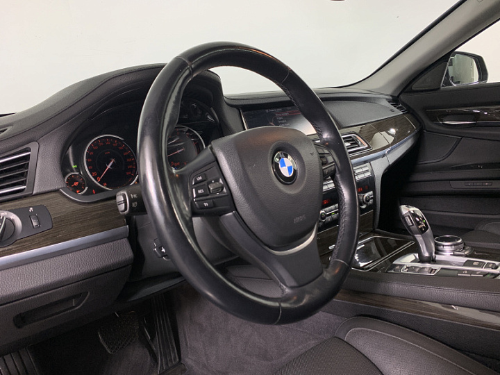 BMW 7 серии 3, 2015 года, Автоматическая, ЧЕРНЫЙ