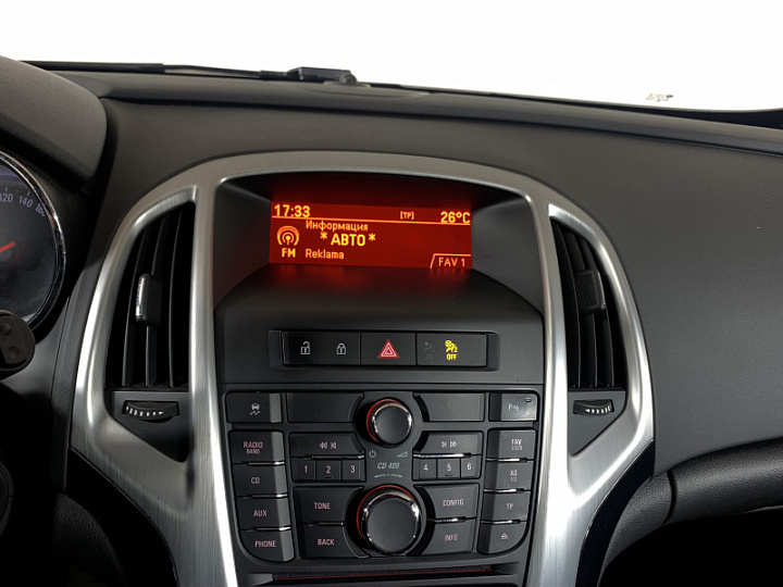 Opel Astra 1.6, 2012 года, Механика, Красный