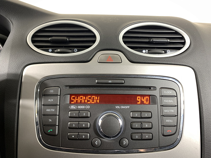 Ford Focus 1.6, 2010 года, Автоматическая, Серебристый