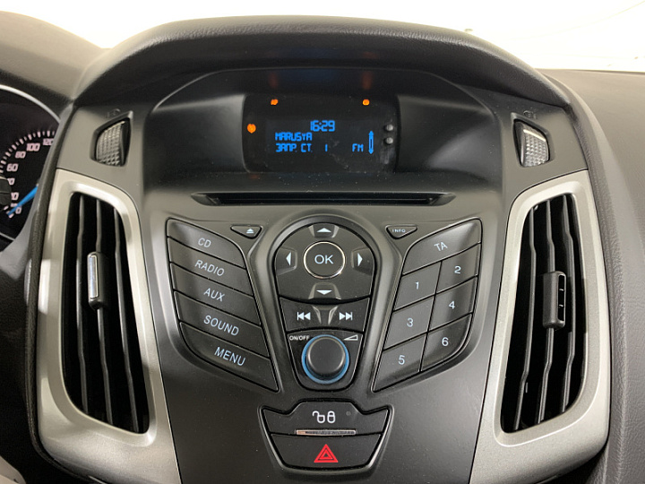 FORD Focus 1.6, 2013 года, Механика, БЕЛЫЙ