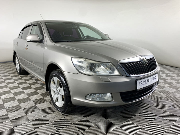 SKODA Octavia 1.8, 2010 года, Робот, СЕРЫЙ