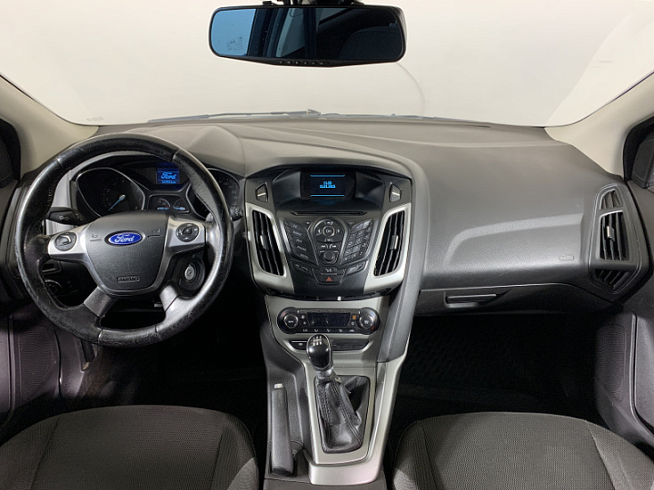 FORD Focus 1.6, 2014 года, Механика, Серебристый