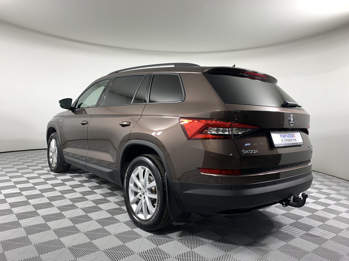 SKODA Kodiaq 2, 2018 года, Автоматическая, КОРИЧНЕВЫЙ