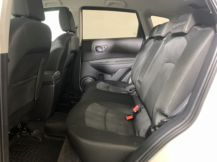 Nissan Qashqai 2, 2011 года, Вариатор, Белый
