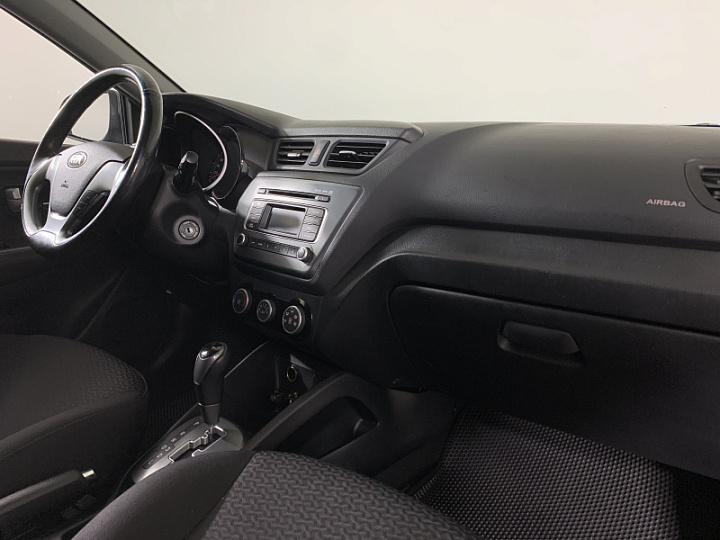 KIA Rio 1.4, 2015 года, Автоматическая, ТЕМНО-СЕРЫЙ
