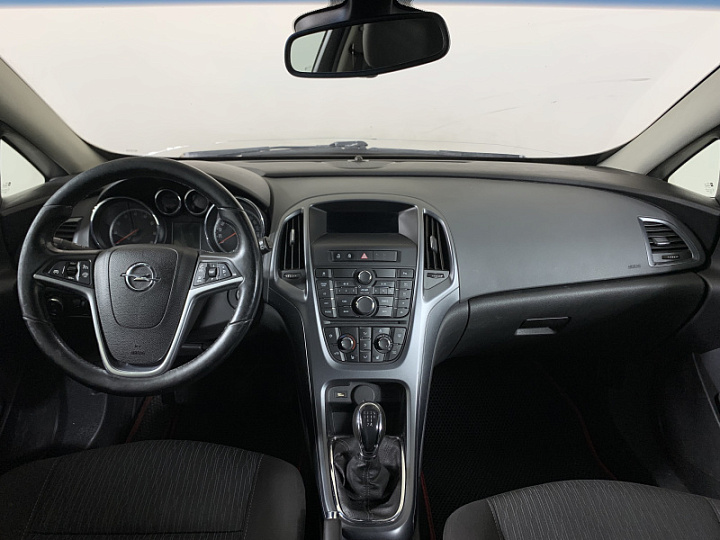 Opel Astra 1.8, 2012 года, Механика, Белый