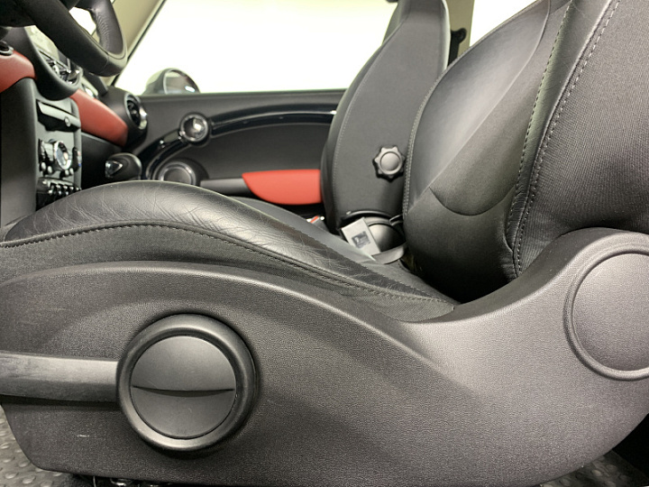 MINI Cooper 1.6, 2013 года, Автоматическая, КРАСНЫЙ